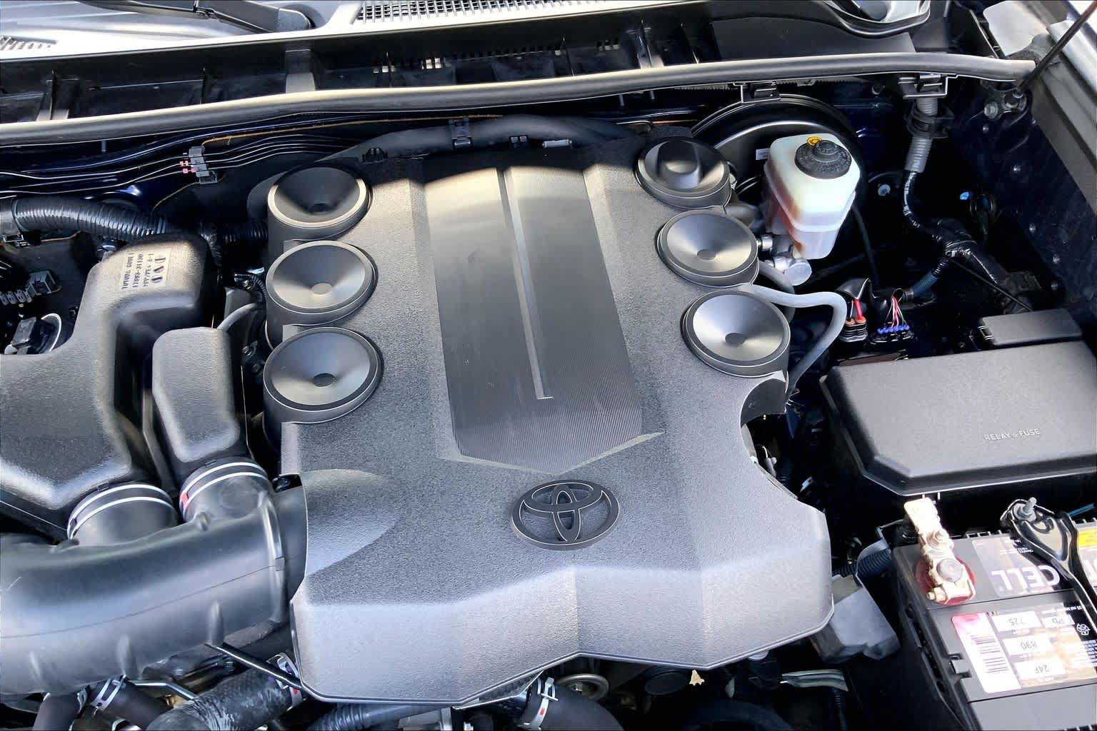Used 2016 Toyota 4Runner SR5 Premium RWD image 31