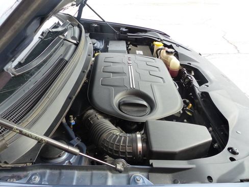 Used 2020 Jeep Cherokee Limited image 16