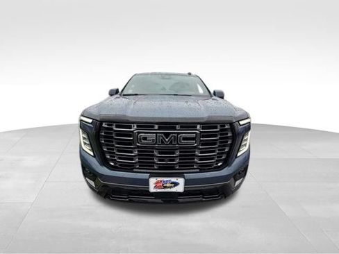 Certified 2021 GMC Yukon SLE w/ Max Trailering Package AWD/4WD image 3