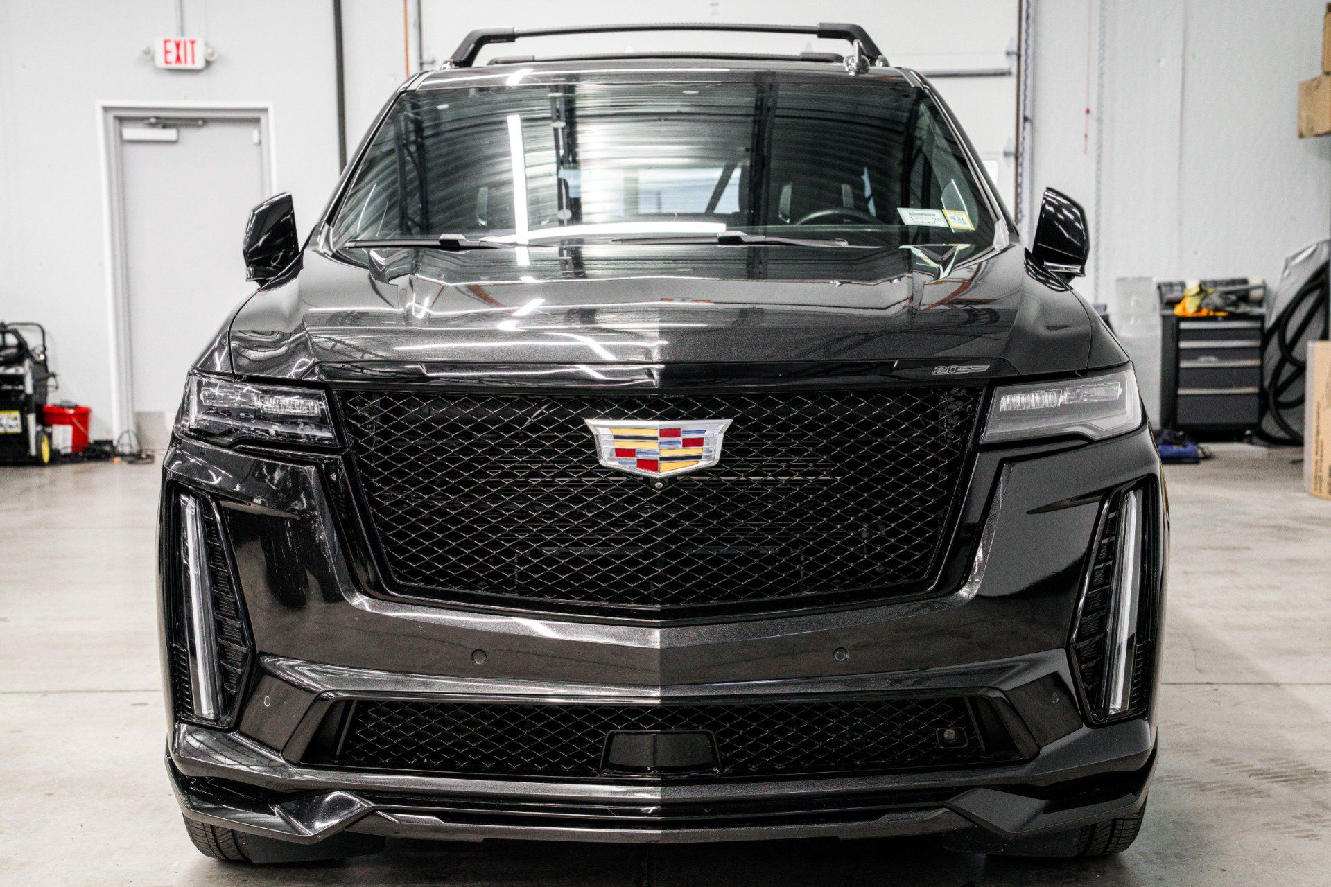 Used 2024 Cadillac Escalade ESV V w/ LPO, Floor Liner Package AWD/4WD image 4