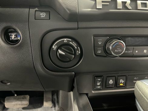 New 2026 Nissan Frontier SV w/ SV Convenience Package AWD/4WD image 11