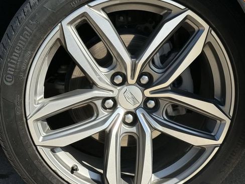 Used 2023 Cadillac XT4 Sport w/ Cold Weather Package FWD image 10