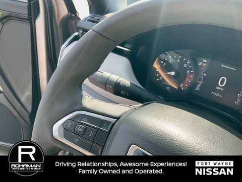 Used 2023 Jeep Compass Limited AWD/4WD image 23