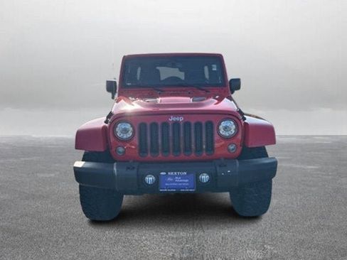 Used 2017 Jeep Wrangler Unlimited Rubicon w/ Connectivity Group AWD/4WD image 4