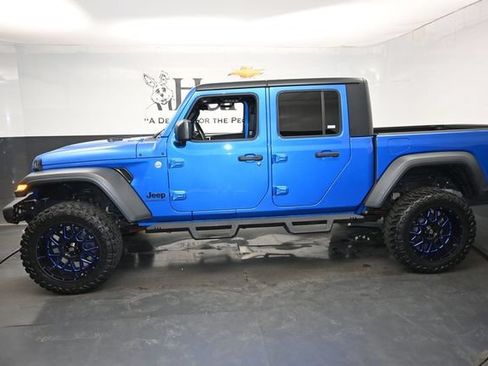 Used 2020 Jeep Gladiator Sport w/ Quick Order Package 24S AWD/4WD image 1