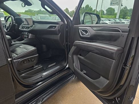 Used 2021 Chevrolet Tahoe RST w/ Luxury Package AWD/4WD image 75