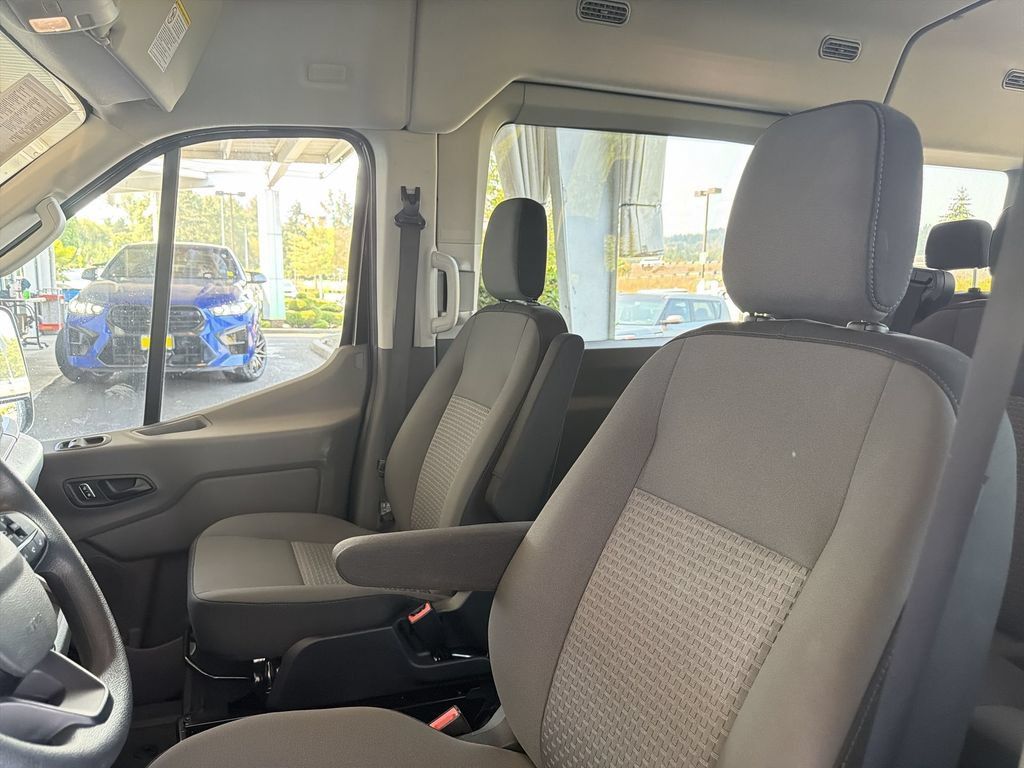 Used 2025 Ford Transit 350 XL AWD/4WD image 18