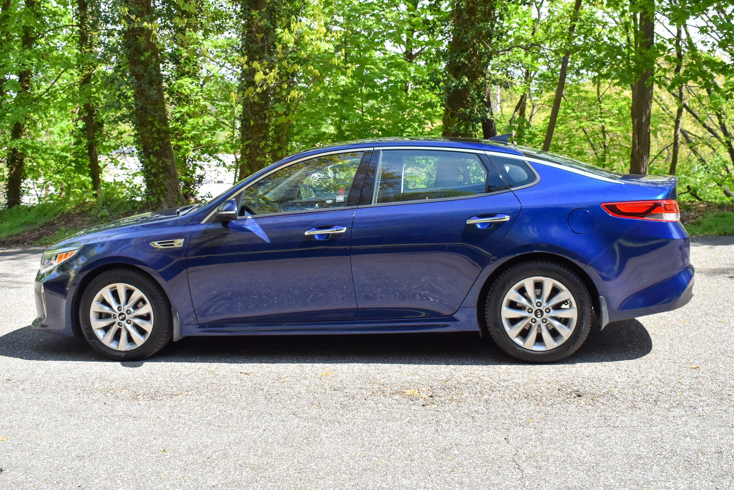 Used 2018 Kia Optima S w/ Panoramic Sunroof Package FWD image 5