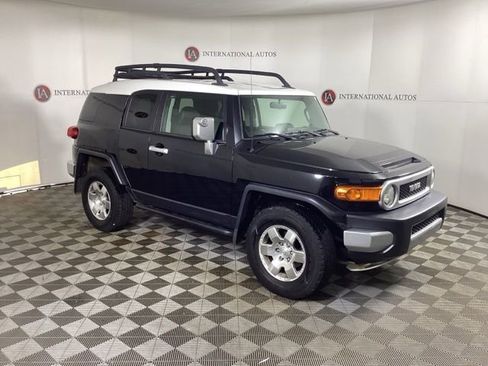 Used 2007 Toyota FJ Cruiser 4WD image 3
