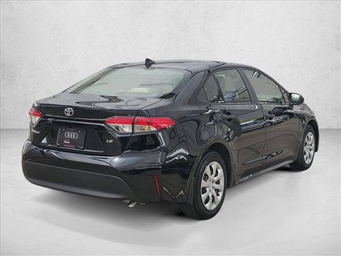 Used 2026 Toyota Corolla LE FWD image 5