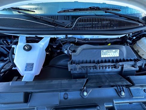 Used 2025 Chevrolet Express 2500 Extended w/ Communications Package image 15
