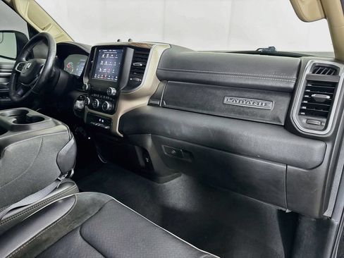 Used 2019 RAM 1500 Laramie AWD/4WD image 34