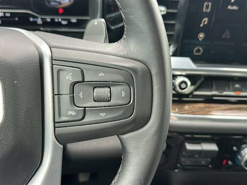 Used 2023 GMC Sierra 1500 Elevation w/ Preferred Package AWD/4WD image 18