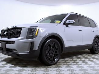 Used 2022 Kia Telluride SX w/ SX Prestige Package video 2