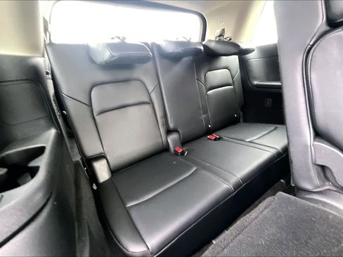 Used 2023 Nissan Pathfinder SL image 30