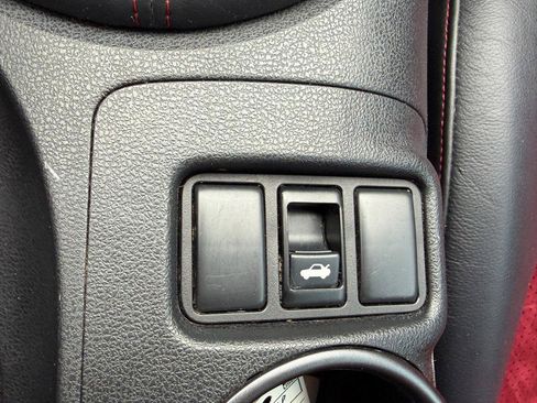 Used 2020 Nissan 370Z NISMO RWD image 25