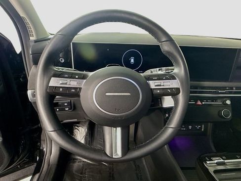 Used 2025 Hyundai Tucson Limited image 11