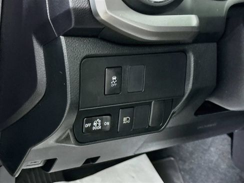 Certified 2022 Toyota Tacoma SR5 w/ Technology Package AWD/4WD image 18