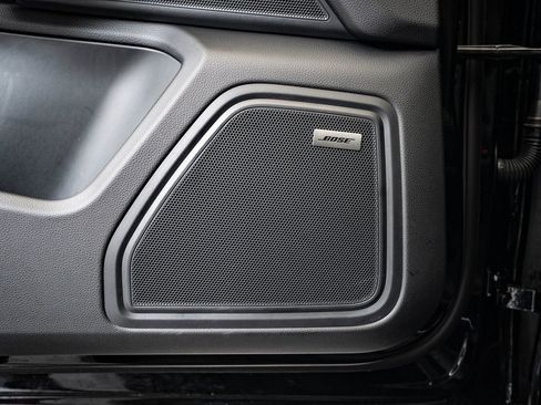 Certified 2024 Porsche Macan image 24