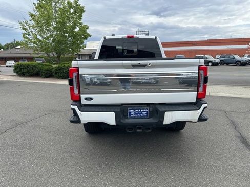 Used 2024 Ford F350 Platinum w/ Tremor Off-Road Package AWD/4WD image 4