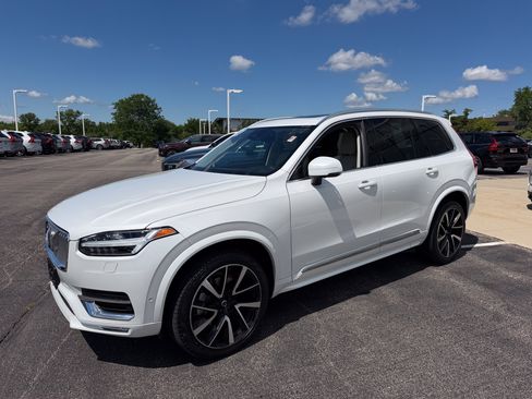 Used 2024 Volvo XC90 B6 Plus w/ Protection Package Premier AWD/4WD image 5