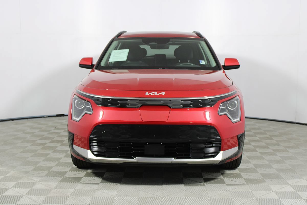 Used 2024 Kia Niro Wind FWD image 2