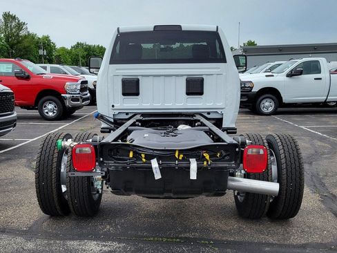 New 2024 RAM 5500 Tradesman RWD image 8