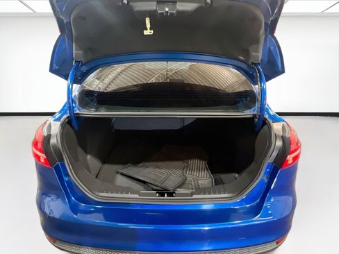 Used 2018 Ford Focus SE FWD image 17