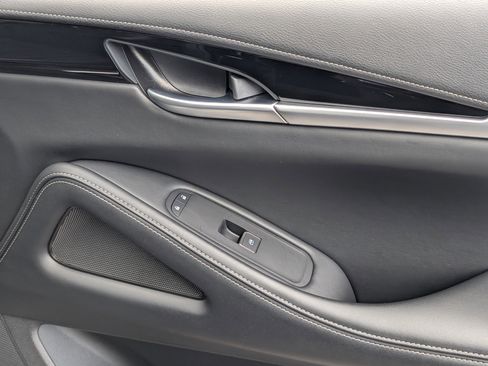 Used 2025 INFINITI QX60 Pure FWD image 24