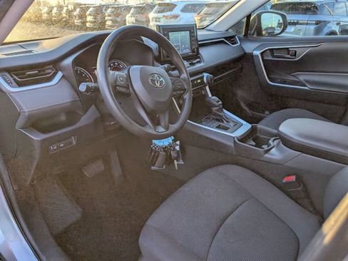 Used 2020 Toyota RAV4 LE image 12