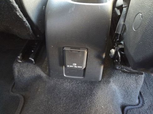 Used 2022 Chevrolet Trax LT w/ LT Convenience Package image 23