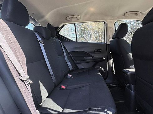 Used 2023 Nissan Kicks S image 12