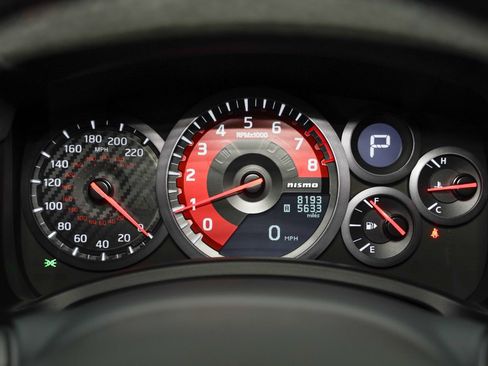 Used 2018 Nissan GT-R NISMO AWD/4WD image 46