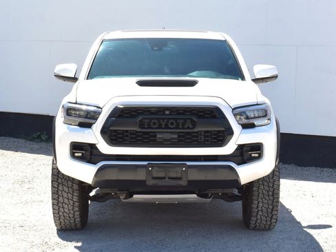 Used 2023 Toyota Tacoma TRD Off-Road w/ TRD Premium Off Road Package AWD/4WD image 7
