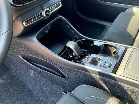 New 2026 Volvo XC40 B4 Plus w/ Protection Package Premier image 21