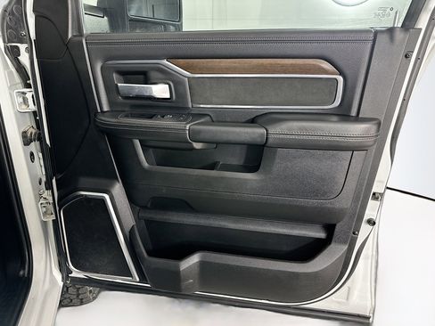 Used 2024 RAM 2500 Laramie w/ Safety Group image 31