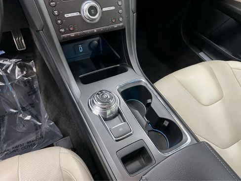 Used 2018 Ford Fusion Titanium image 24