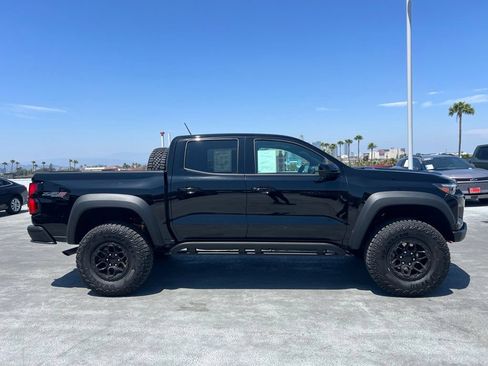 Used 2024 Chevrolet Colorado ZR2 w/ ZR2 Bison Edition AWD/4WD image 4