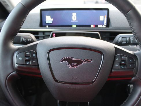 Used 2023 Ford Mustang Mach-E Premium image 27