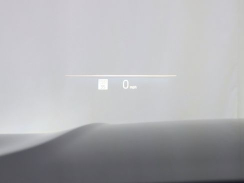 Used 2023 BMW 330i Sedan w/ Premium Package image 17