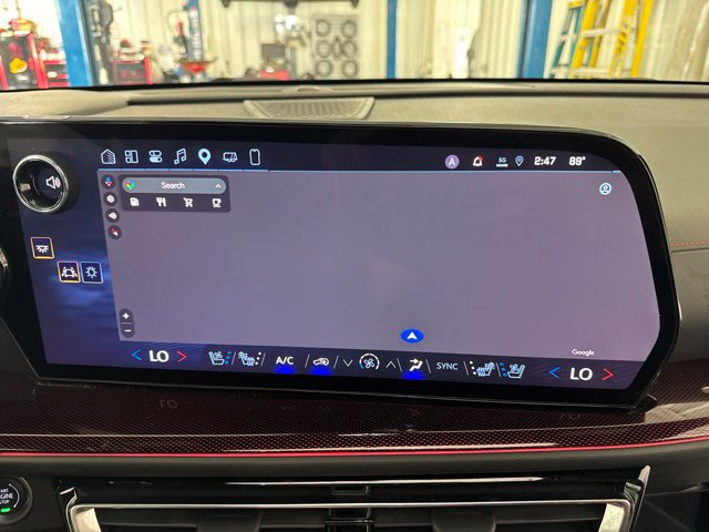 Used 2025 Chevrolet Traverse RS AWD/4WD image 28