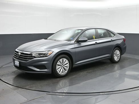 Used 2019 Volkswagen Jetta S FWD image 3