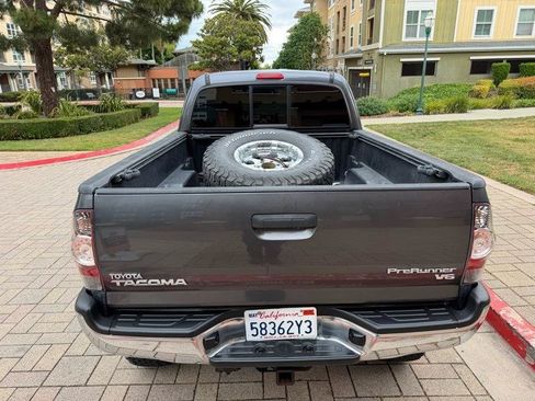 Used 2013 Toyota Tacoma PreRunner w/ TRD Off-Road Pkg RWD image 9