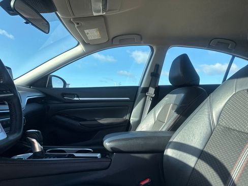 Certified 2025 Nissan Altima 2.5 SR FWD image 38