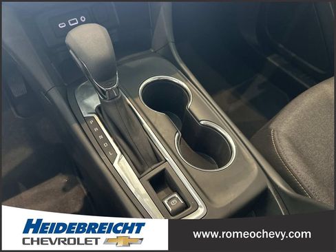 Used 2019 Chevrolet Equinox LT FWD image 24