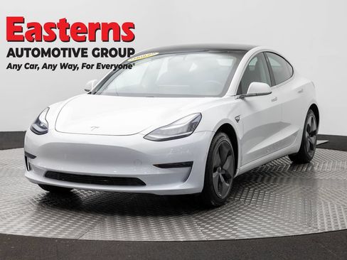 Used 2020 Tesla Model 3 Standard Range RWD image 1
