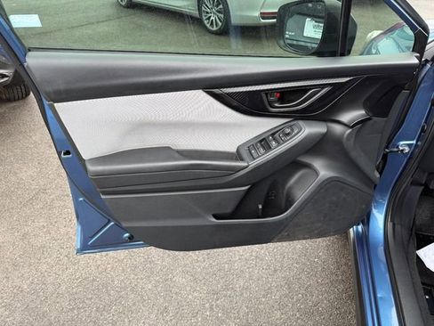 Used 2018 Subaru Crosstrek 2.0i Premium image 13