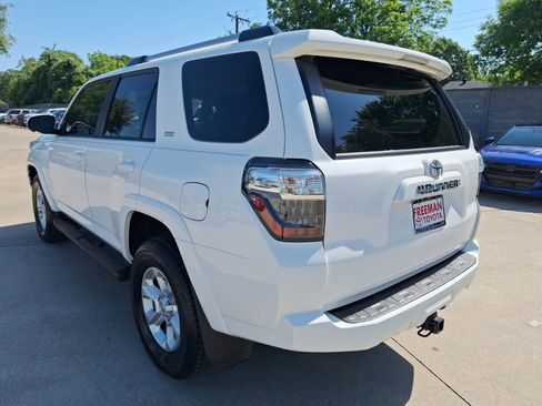 Used 2023 Toyota 4Runner SR5 Premium w/ Moonroof Package RWD image 4