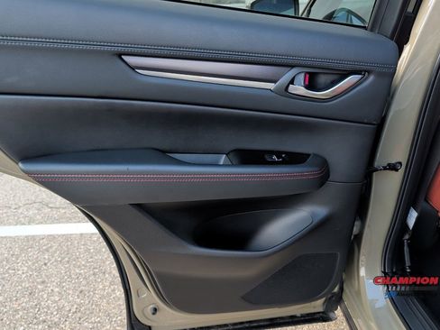 Used 2024 MAZDA CX-5 Carbon Edition image 13