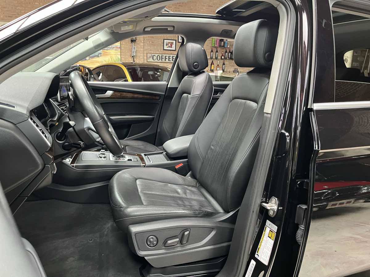 Used 2020 Audi Q5 2.0T Premium Plus w/ Premium Plus Package AWD/4WD image 25